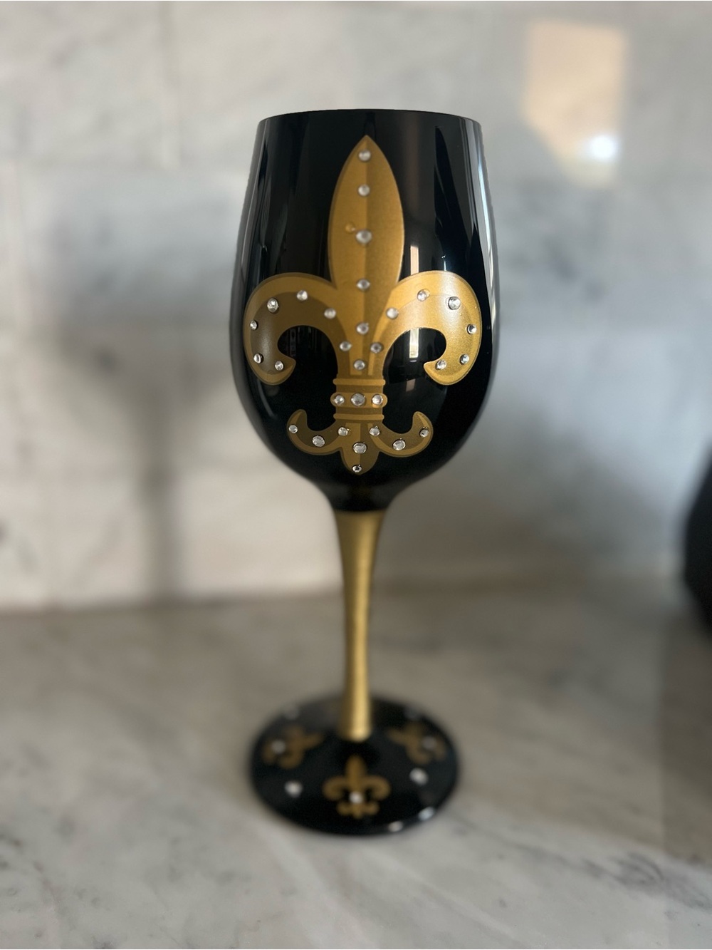 Black and Gold Fleur-de-Lis Decorative Wine Glass - Hand-Painted Accent